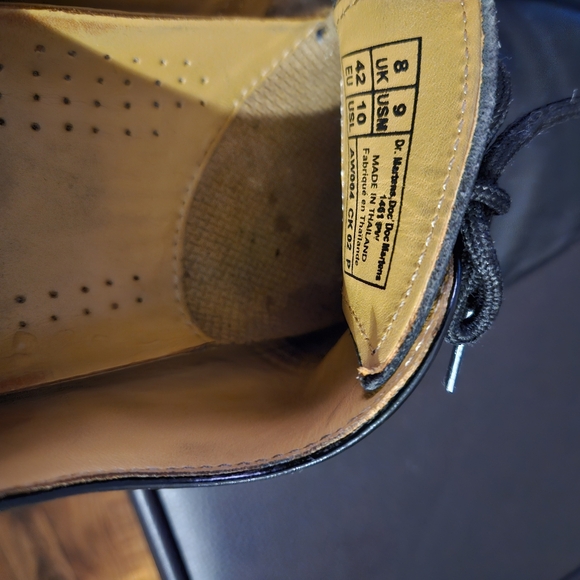 Dr. Marten shoes - Picture 5 of 8